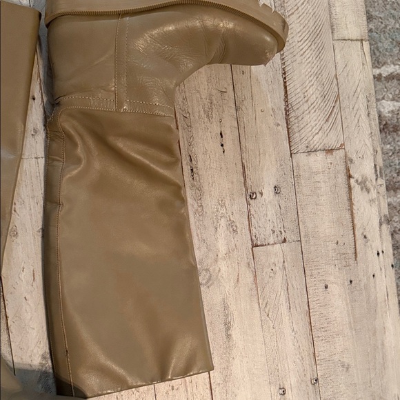 Zara Beige Chunky Knee High Leather Boots Size 6.5/37 Cabincore Cozy Minimalist - Picture 11 of 12